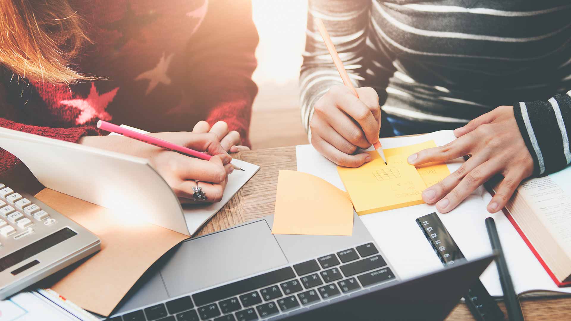 "Além de uma bolsa em uma escola de excelência acadêmica, o Somos Futuro me proporcionou um amadurecimento gigante”, conta bolsista